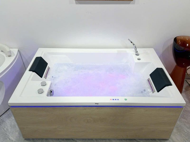 Luxury Indoor Spa Bath Tub